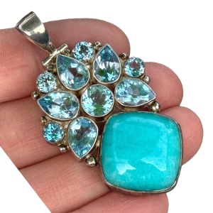 Stunning heavy 925 Sterling silver gemstone pendant Nepal Topaz Handmade