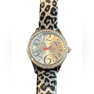 Betsy Johnson silver black Leapord printed leather strap fancy watch