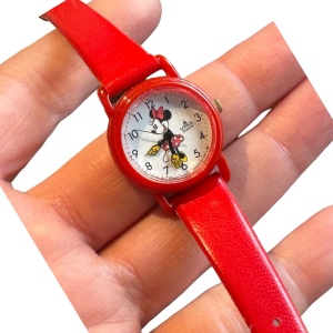 Vintsge LORUS Minnie mouse licenced Disney watch red strap