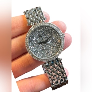 Stunning Caravelle By Bulova Sparkle swarovski crystal rhinestone watch