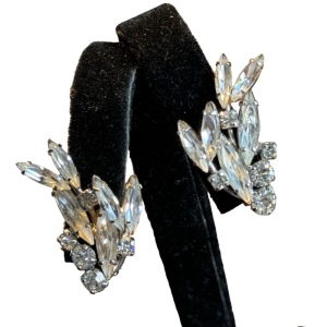 Stunning silver fonish mid century SHERMAN crystal clip on earrings