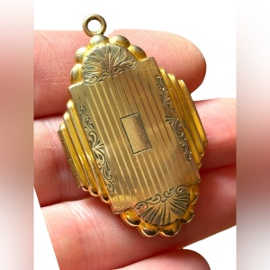 Lovely Art Deco 1920s locket by Dunn Bros 10k gold filled antique enamel