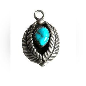 Vintage Southwestern Native American sterling silver N artisan turquoise pendant