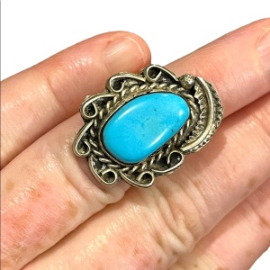 Vintage sterling silver 925 turquois ring Navajo fancy ornate