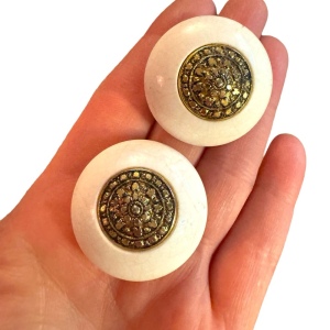 Vintage 1960s Italy white resin with gold marcasite effect clip on earrings