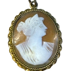 Antique gold finish brassy hand carved shell cameo pendant